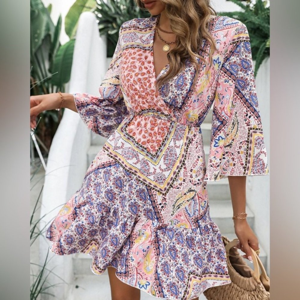 Scarf Print Flounce Sleeve Dress - Picture 4 of 6